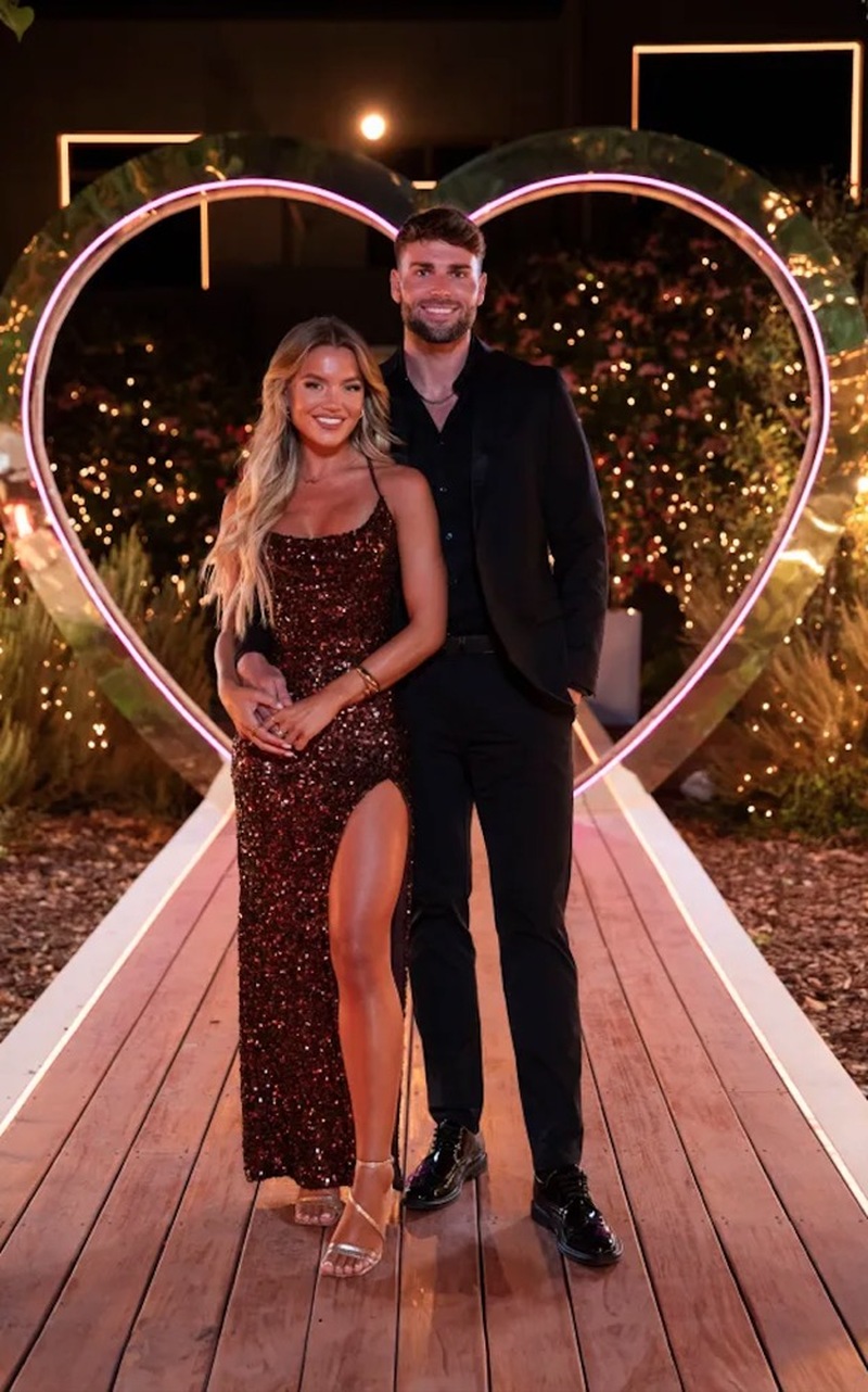 Other image for Big names congratulate Love Island winner